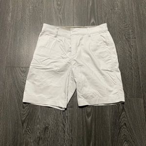 New Men’s Nike Golf Shorts Size 32
